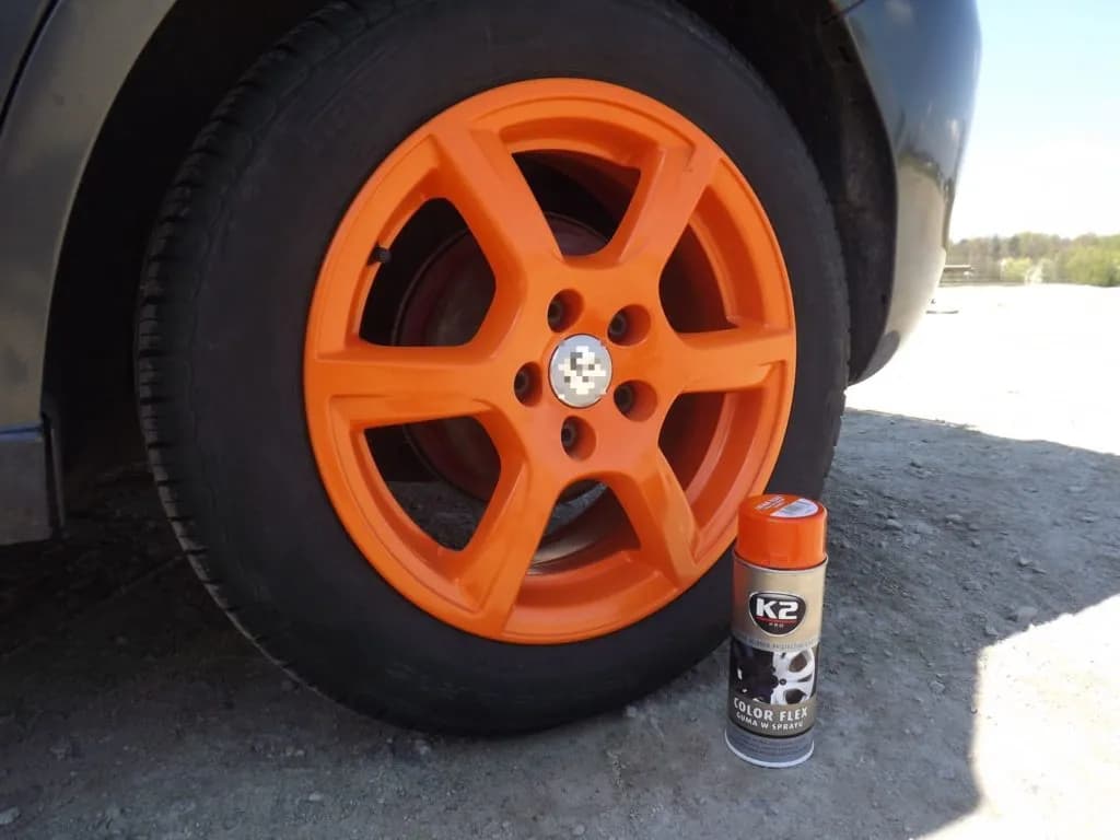 Czym malować gumę, aby uzyskać trwały i estetyczny efekt?