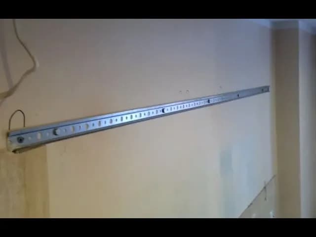 Jak zamontować listwę do mebli kuchennych jak profesjonalista i bez stresu