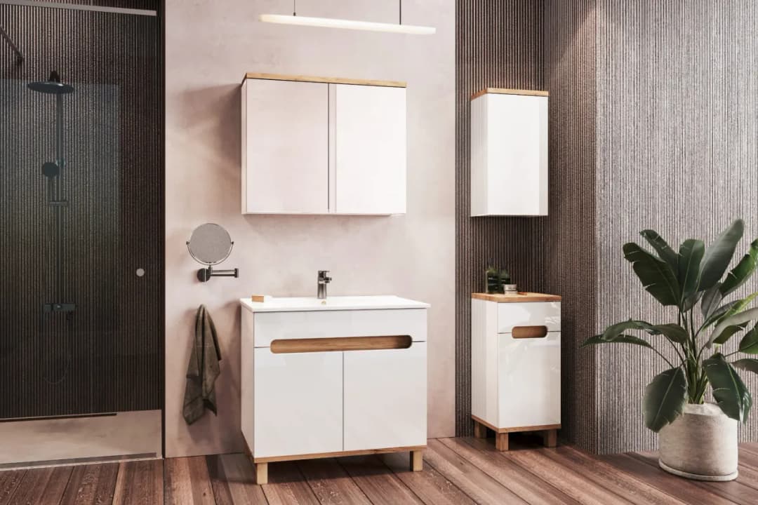 Lustro czy szafka lustrzana – co lepiej wybrać do małej łazienki?