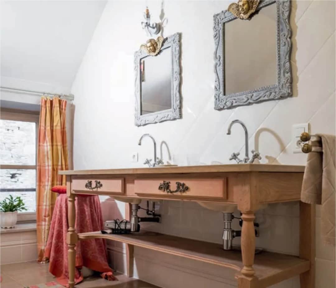 Jak przerobić komodę na szafkę pod umywalkę w łatwy sposób i zaoszczędzić