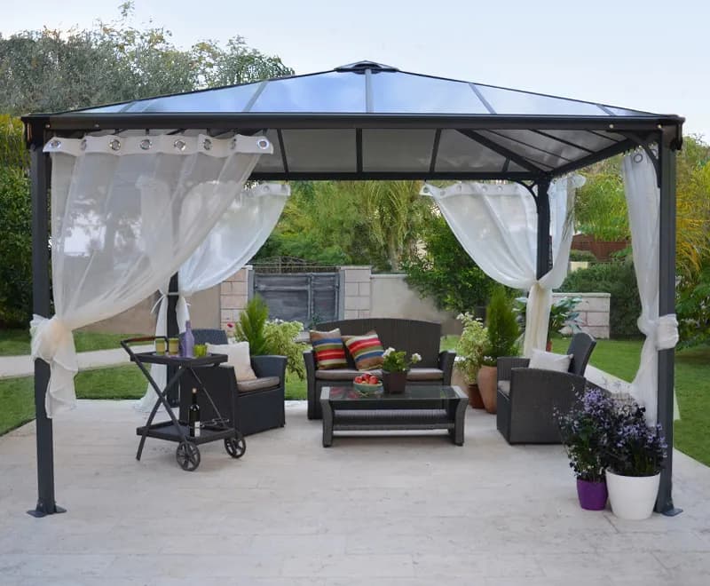 Jak urządzić pawilon ogrodowy, aby stał się ulubionym miejscem relaksu?